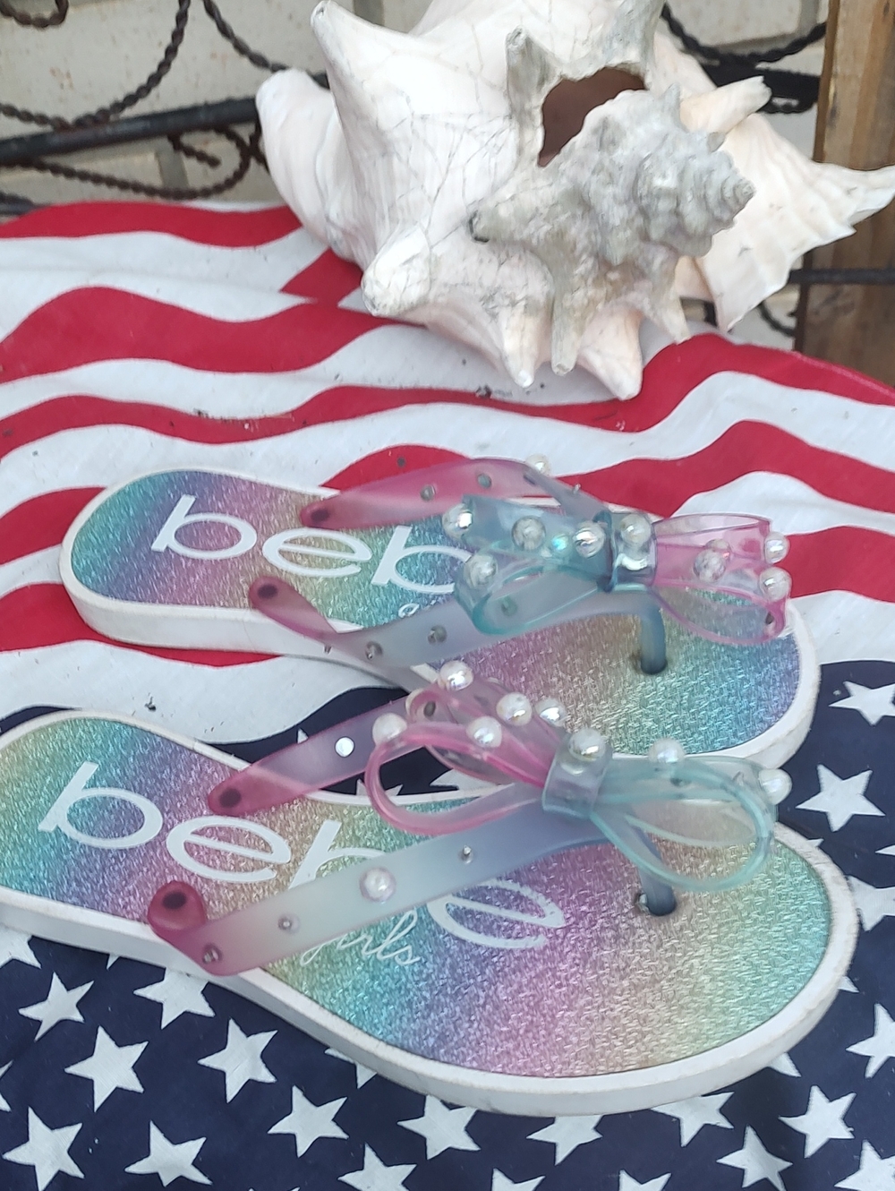Bebe Girls// Flip Flops - Picture 6 of 8